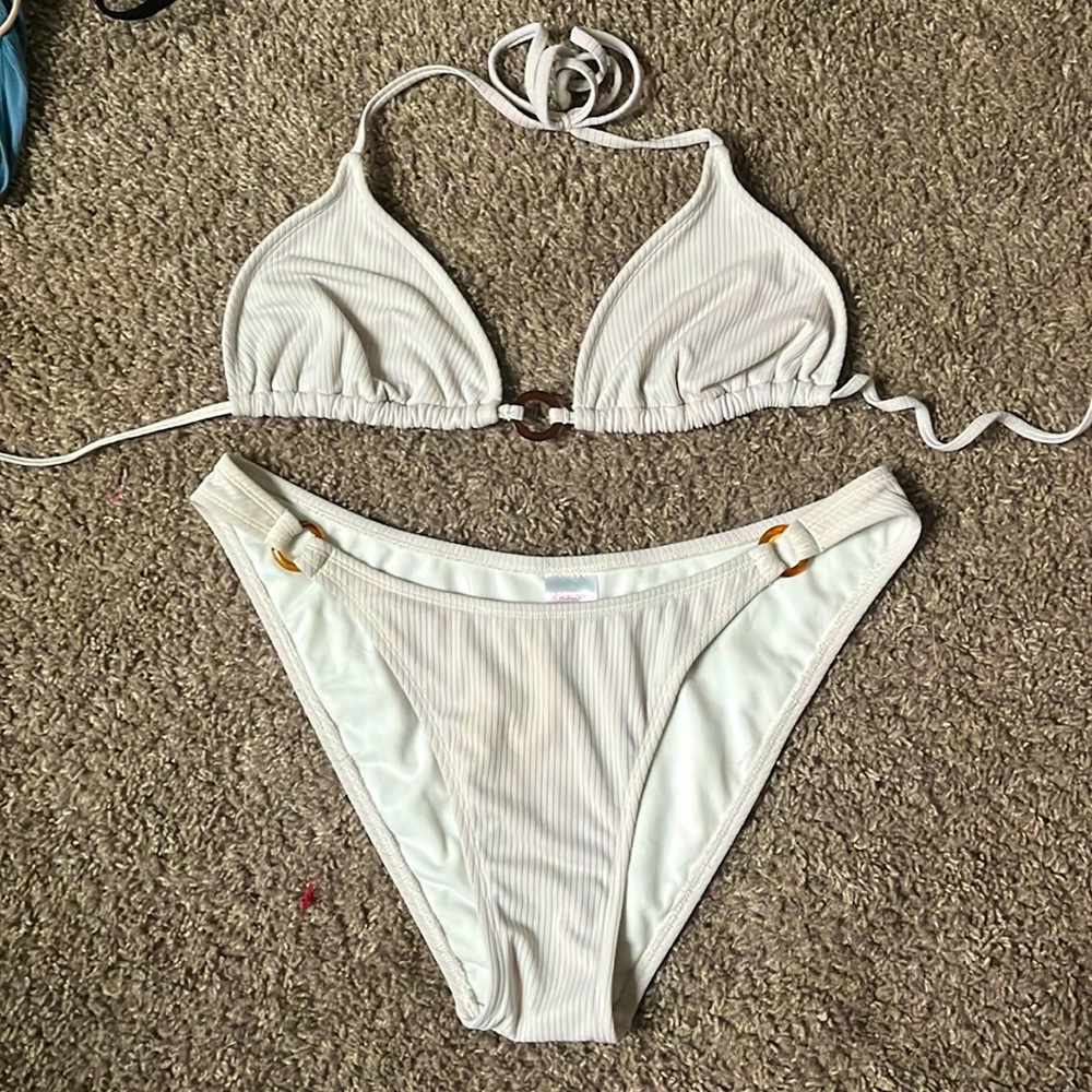 CLOSET CLEANOUT!! Target bikini set FOR SALE